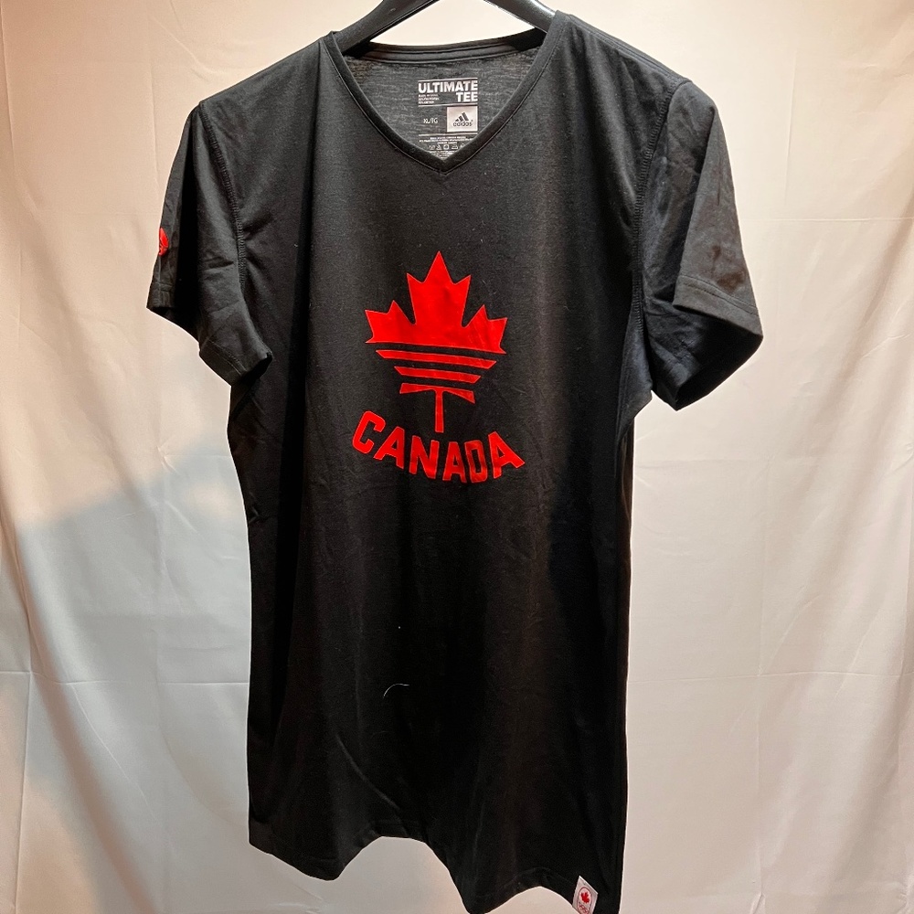 ADIDAS CANADA V NECK WOMENS (XL)